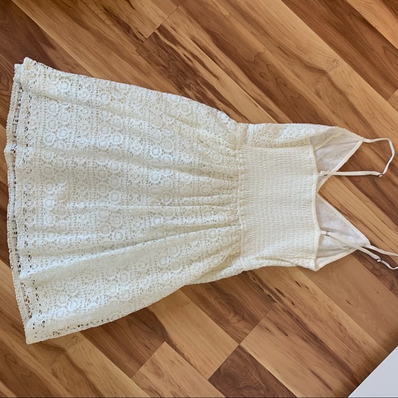 Abercrombie and Fitch white lace summer mini dress - Picture 3 of 4